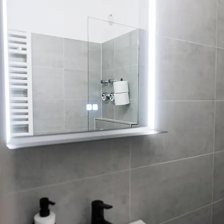 Апартаменты Zentral Nah Mhh Terrasse Komfort 2 *